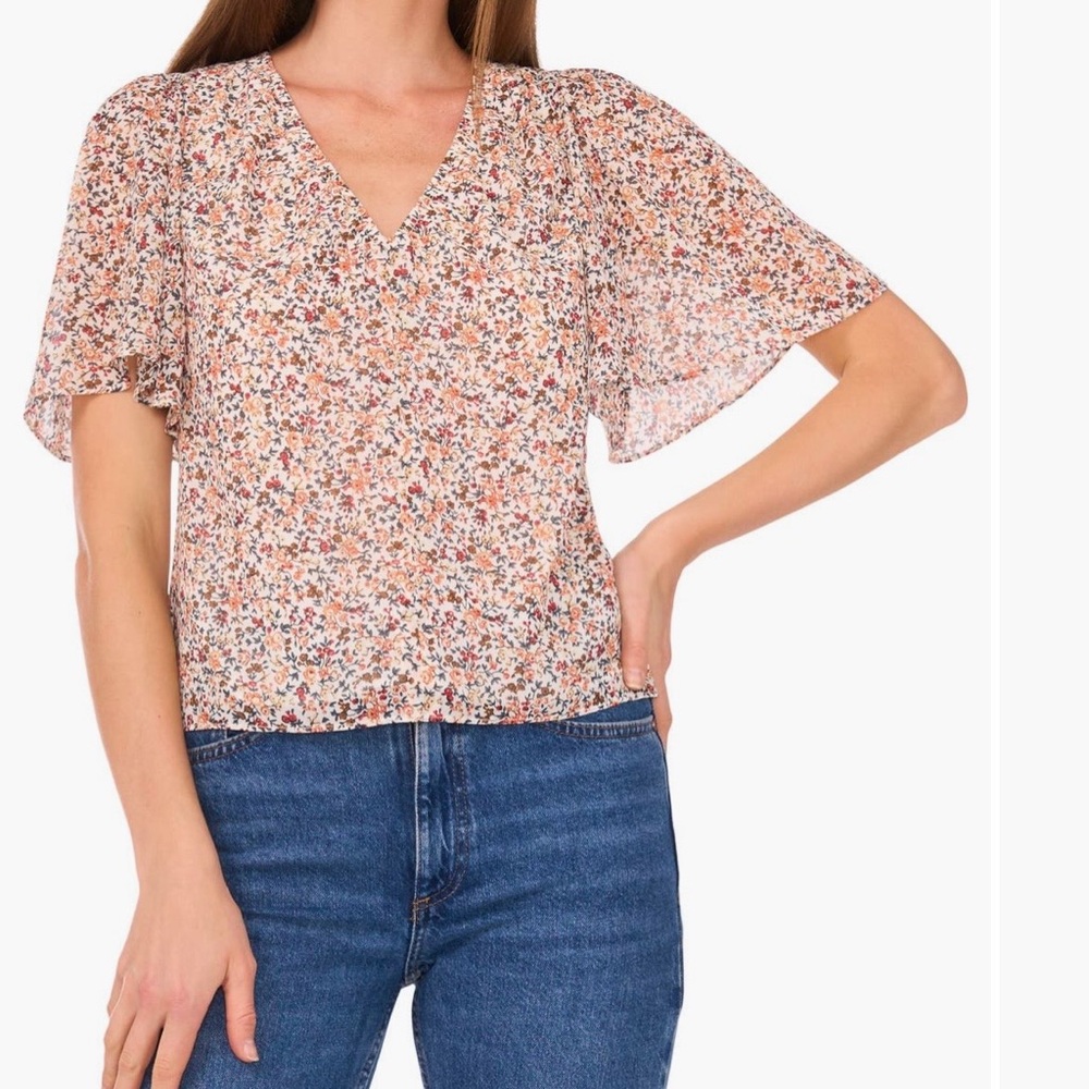 1. STATE Flutter Blouse Floral Print